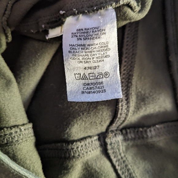 LOFT Leggings size M army green - Picture 4 of 4